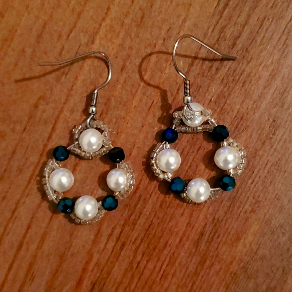 Fresh water Pearls with Glass Beads Dangle Earrings